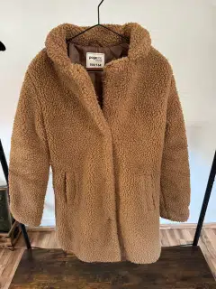 Huňatý hnědý teddy kabát PageOne Young